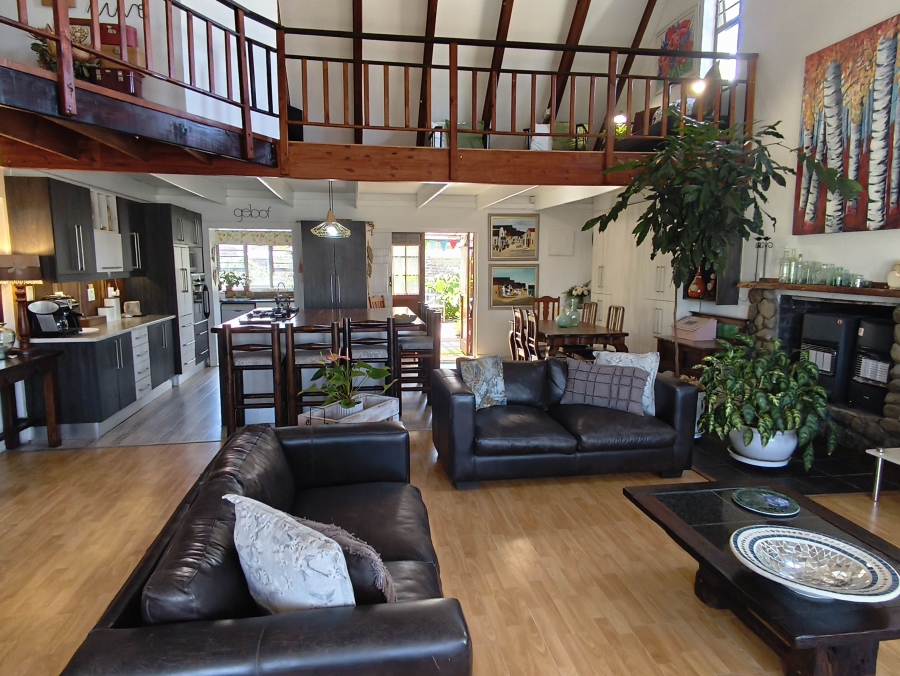 5 Bedroom Property for Sale in Perlemoenbaai Western Cape